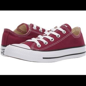 ♥️MAROON CONVERSE CHUCK TAYLOR ALL STAR LOW TOPS♥️